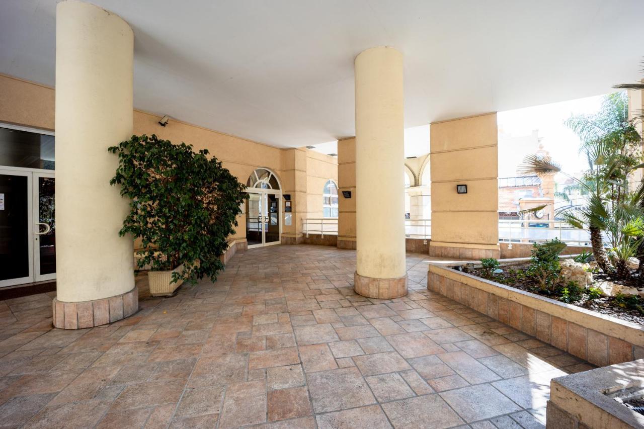 Over Monaco Apartment - 100M From Monaco - Roof Swimming Pool Бюсолей Екстериор снимка